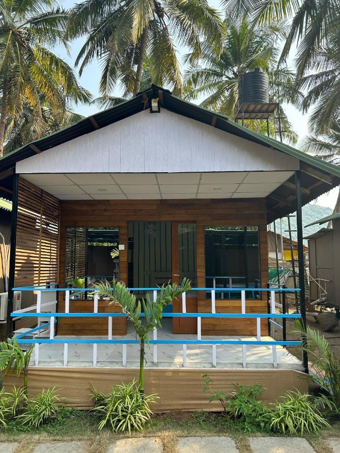The Tito'S Blue Sky Beach Resort Agonda Bagian luar foto