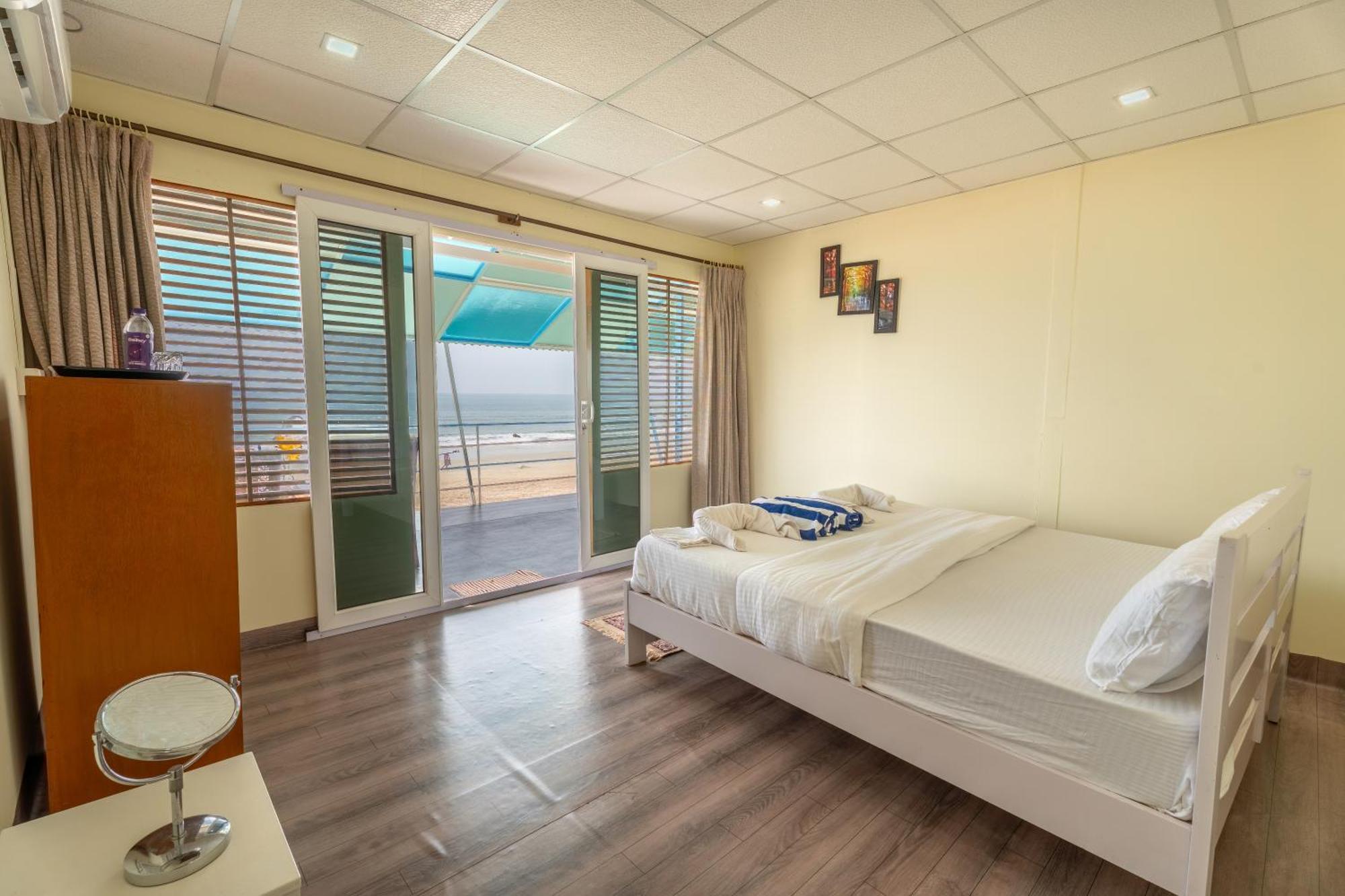 The Tito'S Blue Sky Beach Resort Agonda Bagian luar foto