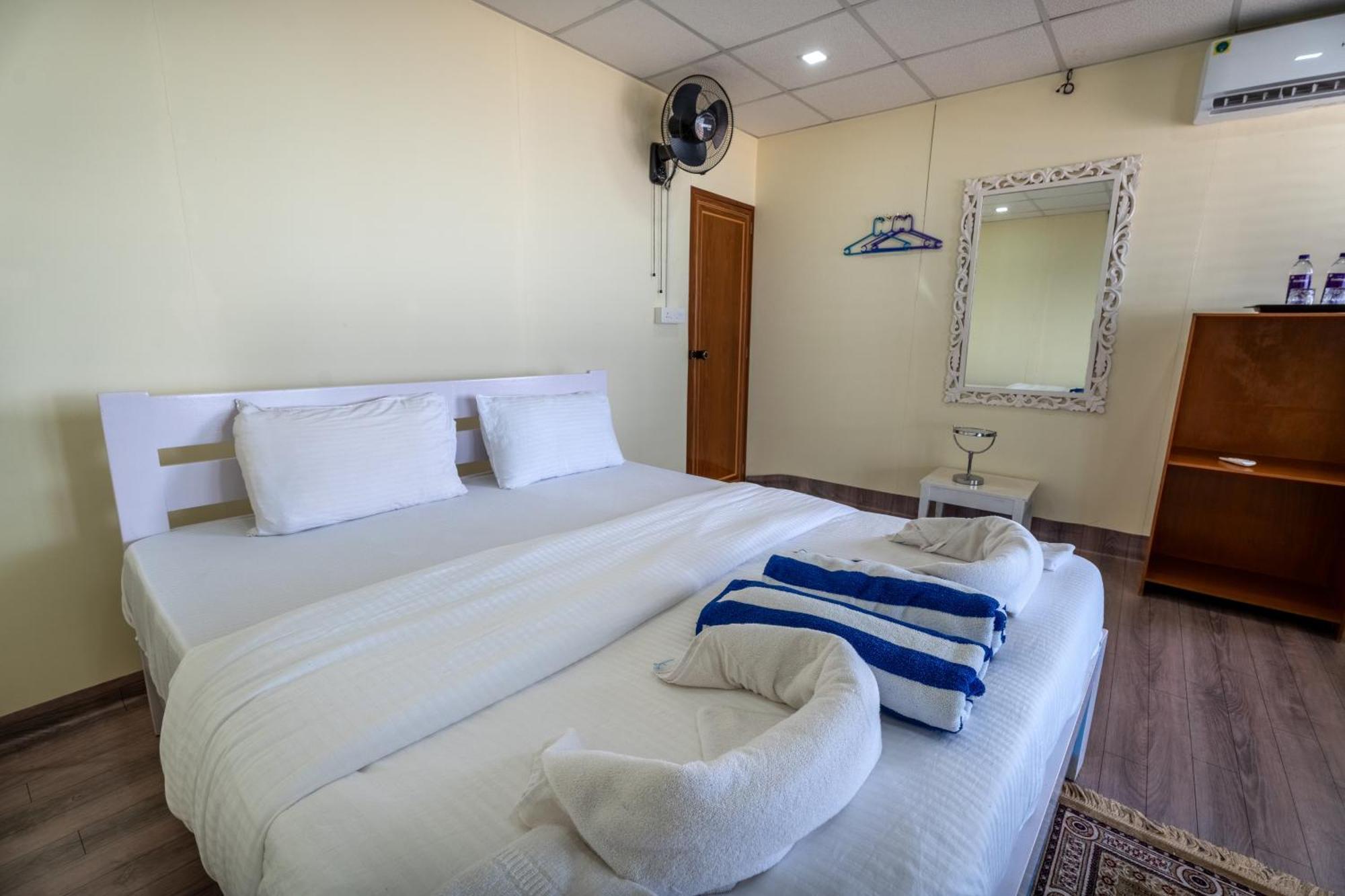 The Tito'S Blue Sky Beach Resort Agonda Bagian luar foto