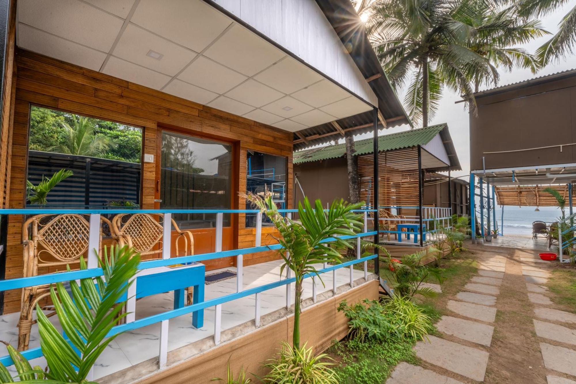 The Tito'S Blue Sky Beach Resort Agonda Bagian luar foto