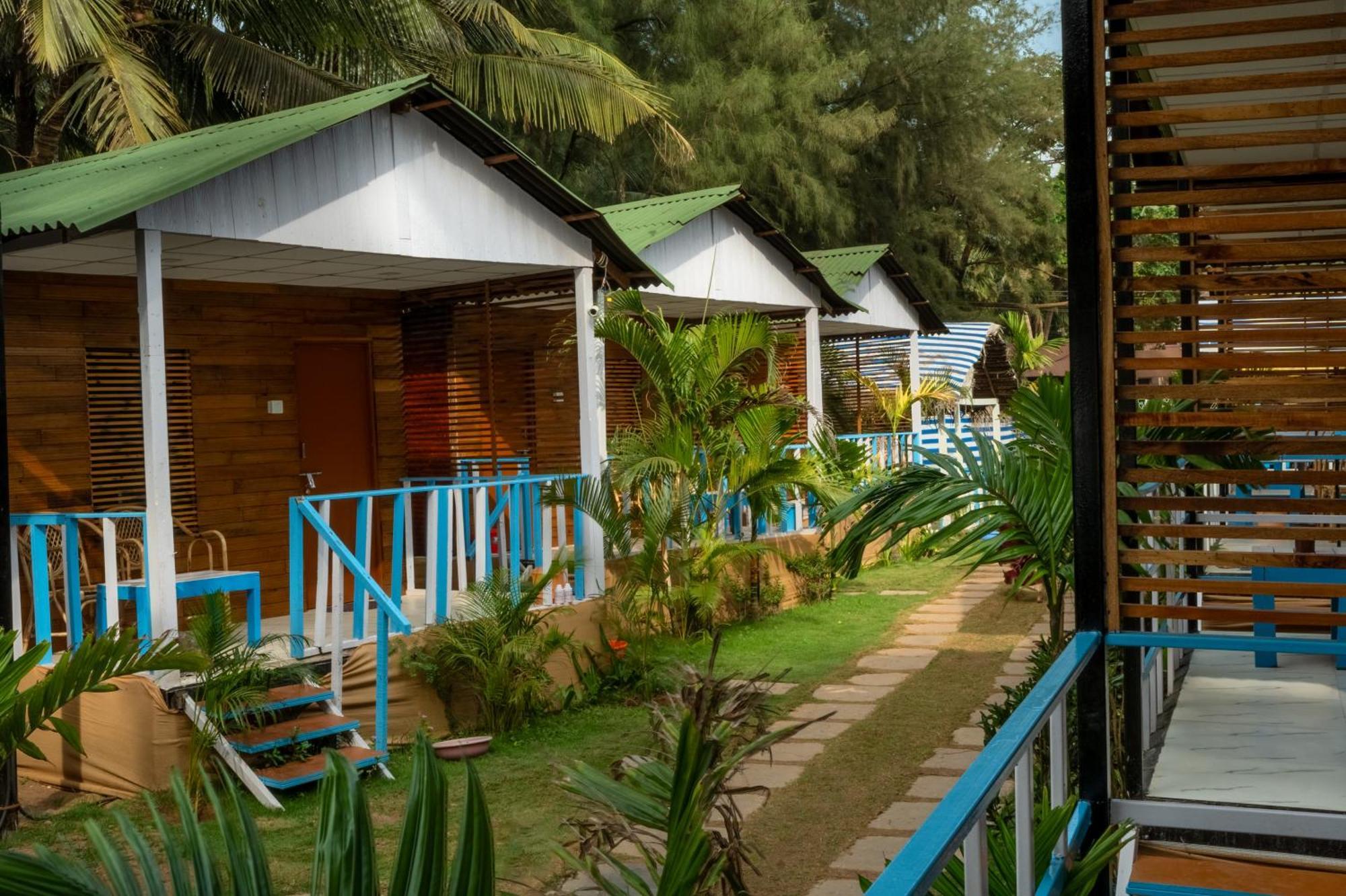 The Tito'S Blue Sky Beach Resort Agonda Bagian luar foto