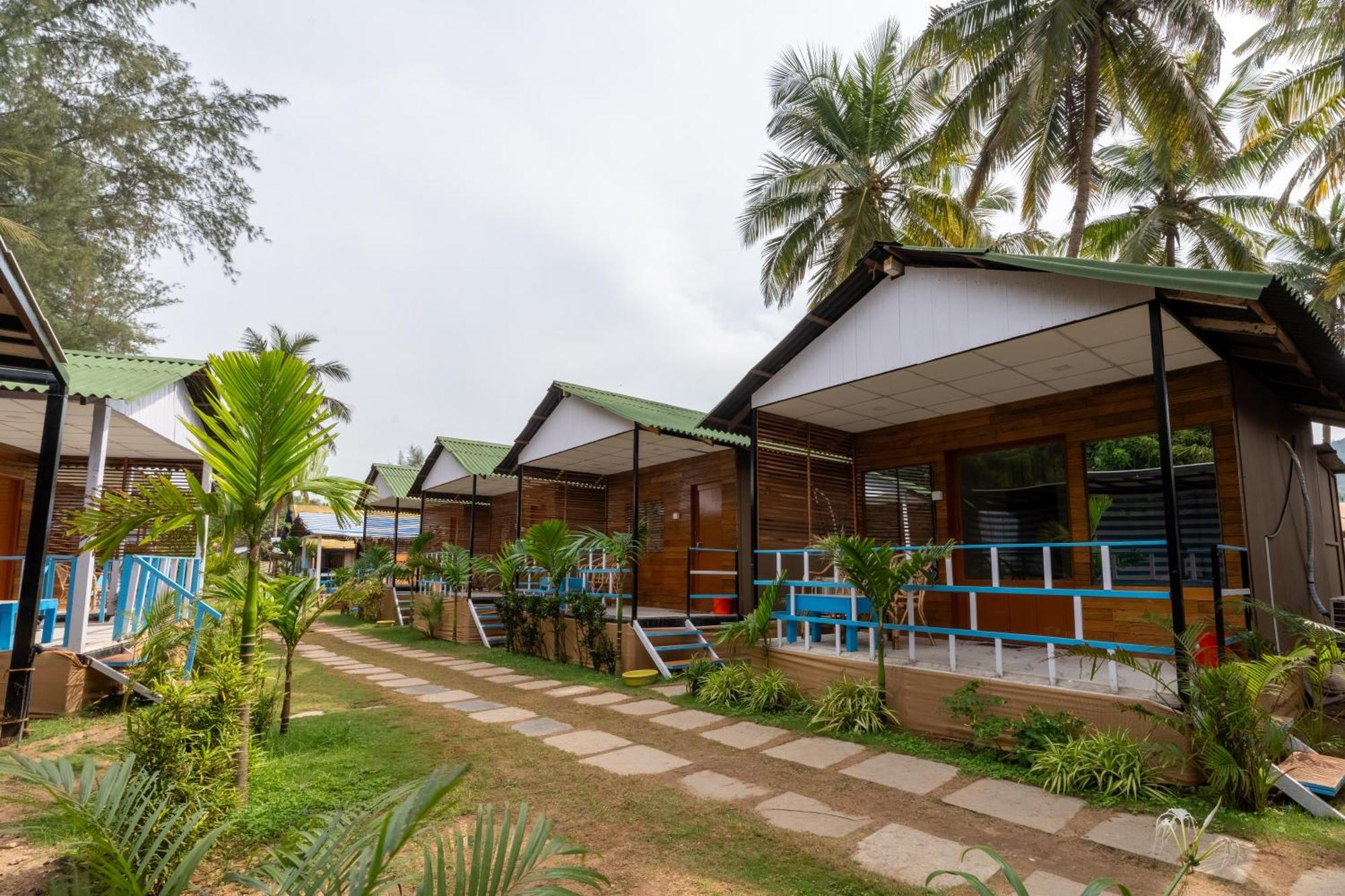 The Tito'S Blue Sky Beach Resort Agonda Bagian luar foto